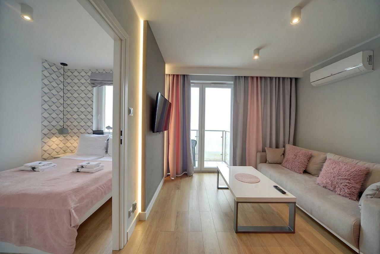 Pink Apartment Lesne Tarasy Dziwnowek Exterior photo